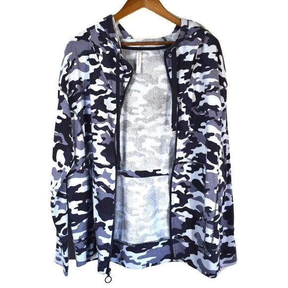 Fabletics Leah Navy Camo Oversized Hooded Sweatshirt - Picture 9 of 11